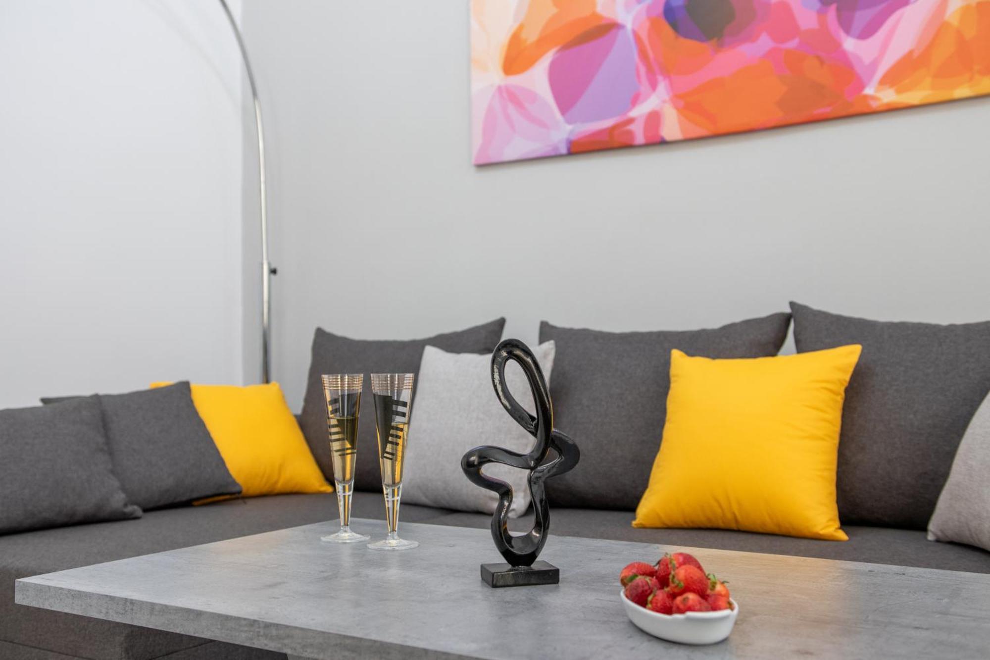 H4 Art Sparta Apartment Exterior foto